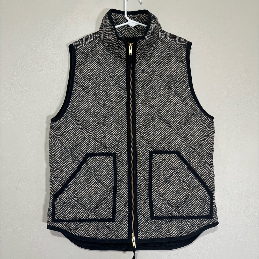 J. Crew Black Herringbone Quilted Puffer Vest Size Small Black Down Feathers